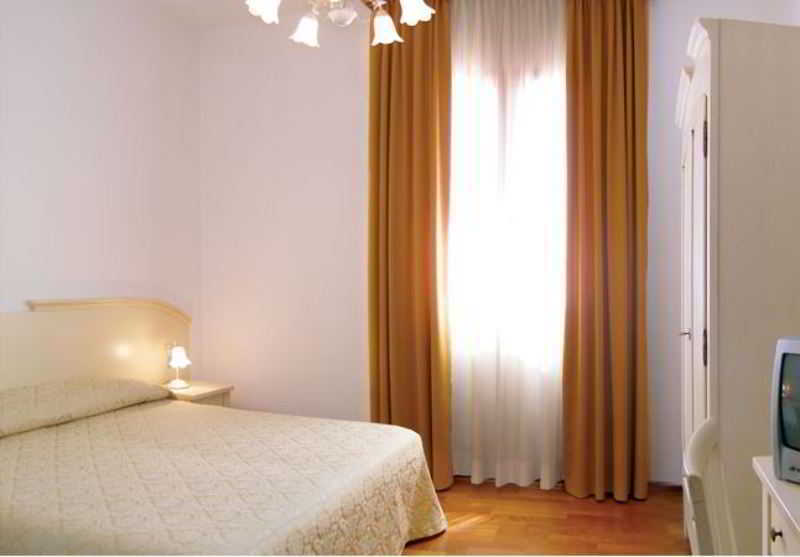 Hotel Altieri Favaro Veneto Exterior photo